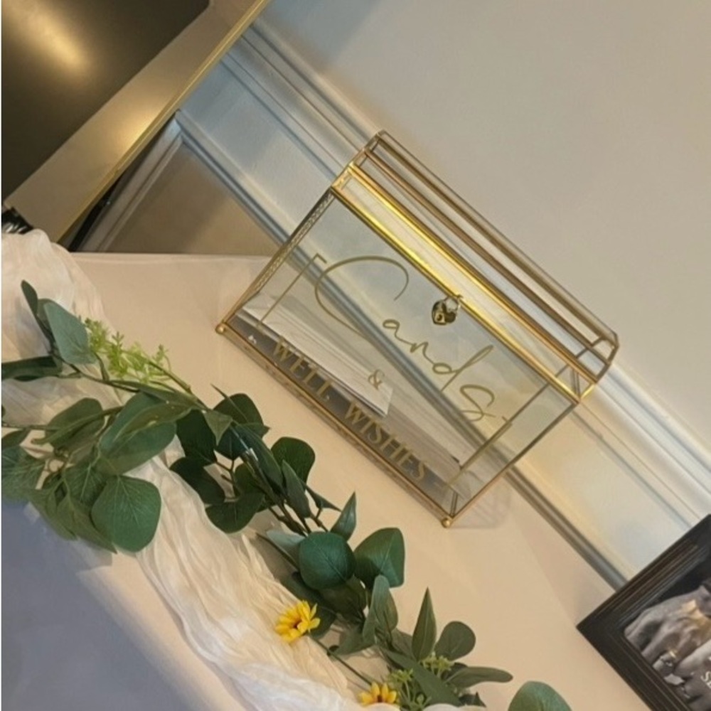 Gold Glass Card Box with Lock - Picture 6 of 6